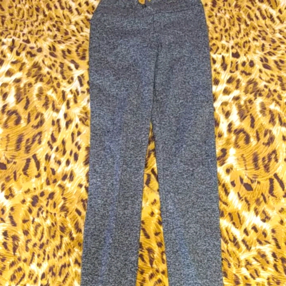 CB Collective size small leggings